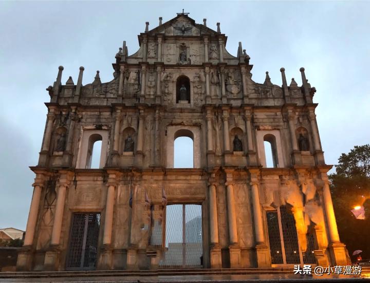 海南島冬季旅游_西雙版納熱帶風(fēng)情旅行_一年四季全球旅游攻略!