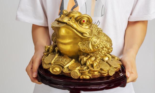 黃金ETF變現(xiàn)_迪拜黃金首飾_投資金條